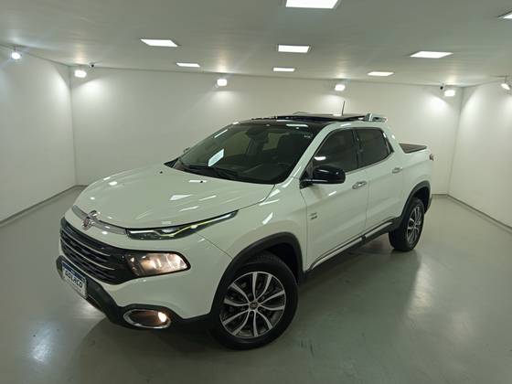 FIAT TORO 2.0 16V TURBO DIESEL VOLCANO 4WD AT9